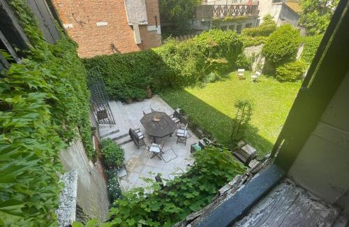 Dorsoduro Apartment | Rio Barnaba Grande - LOCAPPART
