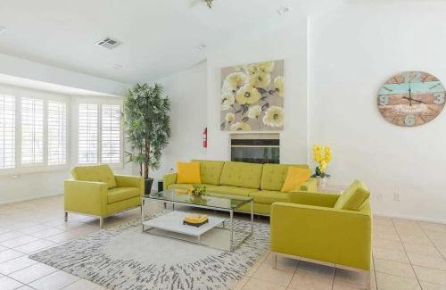 Cathedral City House | Risueno Retreat Home