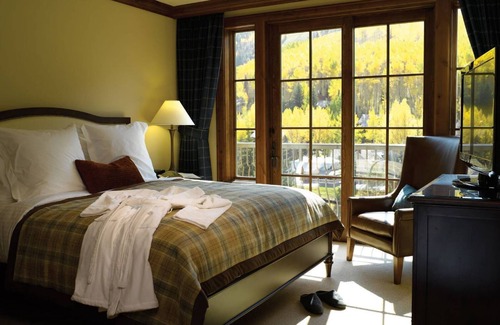 Vail Resort | Ritz Carlton Club - 2 Bedroom 2.5 Bath Holiday Week Ski Paradise!