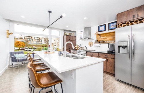 South Addition House | Ritz Waterfront