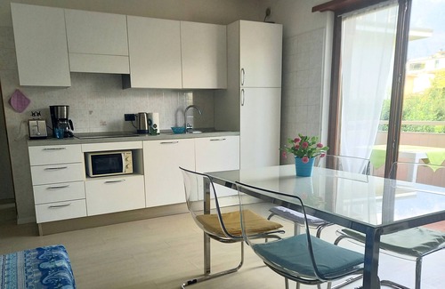 Riva del Garda Apartment | Riva del Garda: "Camelia"-spacious-2 bedrooms-parking-WiFi-cellar bike-balcon