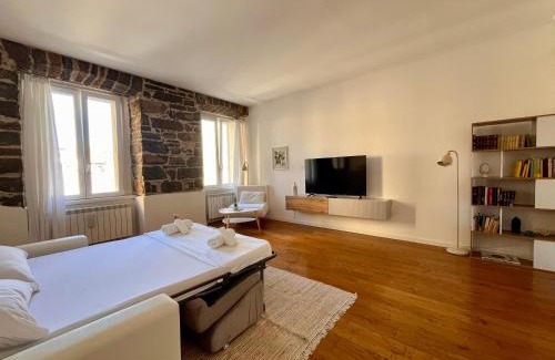 Barriera Vecchia-San Giacomo Apartment | RivApartments2 with private parking