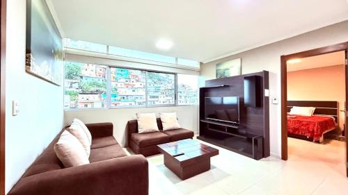 Las Penas Apartment | River Front 1, 4 personas, 2 baños, agua caliente, wiffi, smartv, cocina