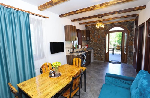 Aghavnadzor House | River Home Cottage