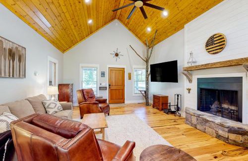 Franklin House | River Retreat