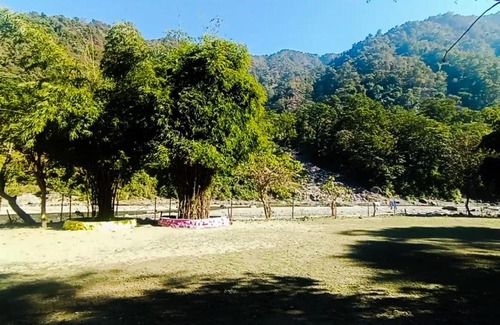 Paliyal Gaon Resort | River Valley Resort