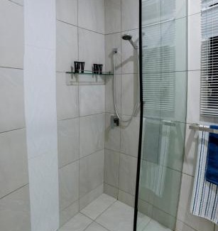 Oonoonba House | River View Haven