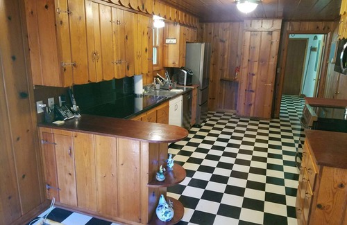 Washougal House | Riverfront Lodge on 200 acres in Southwest Washington