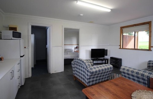 Augusta Cottage | Riverscape Cottage No.4 - Riverscape Cottage No.4 is an easy walk to the Blackwood River