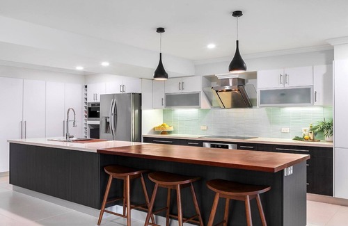 Daleys Point House | Riverside Retreat by HolidayCo.