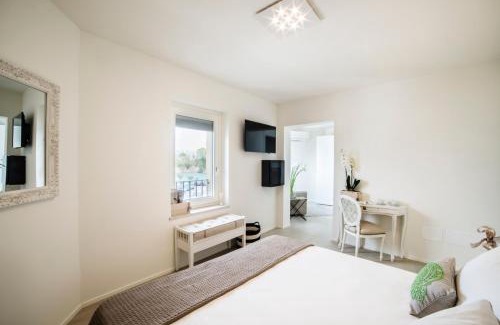 Peschiera del Garda City Centre House | Riviera Carducci Rooms