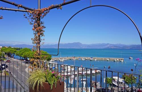 Peschiera del Garda City Centre House | Riviera Carducci Rooms