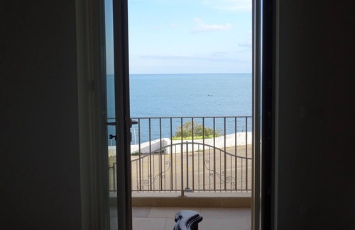 Santa Maria di Leuca Villa | Rizzo residence with stone carpets