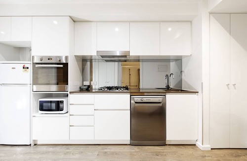 North Melbourne Apartment | RNR Serviced Apartments North Melbourne