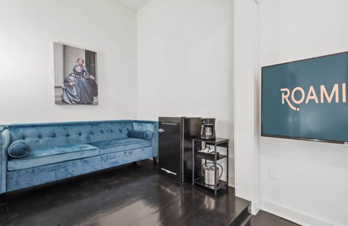 French Quarter Apartment | Roami at St. Helene | Pool | Studio | Balcony #05