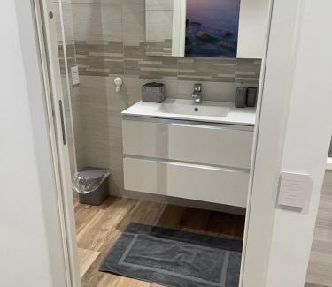 Melzo Apartment | Rocks Appartamenti i Portici nel centro storico!