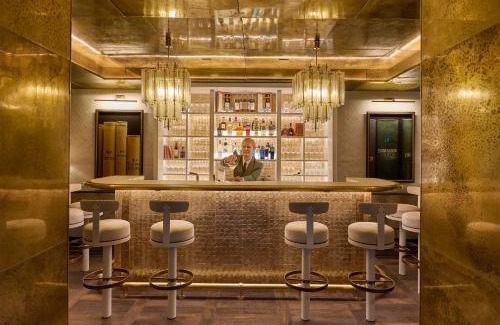 Queenstown Hotel | ROKI Collection