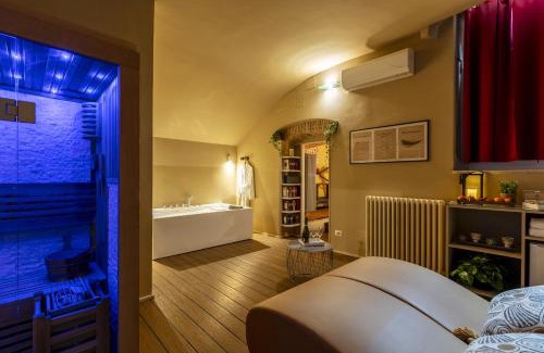 Rione V Ponte Apartment | ROMAC Coronari with gym, sauna and garden