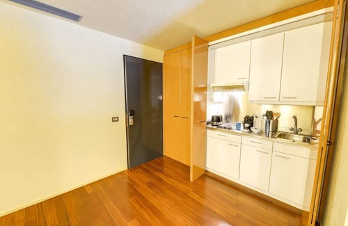 Scala Apartment | Romagnosi 2A - One Bedroom Apartment, Sleeps 4