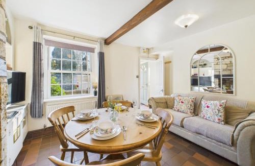 Winchcombe House | Romantic Cottage Cotswolds Parking Wi-Fi