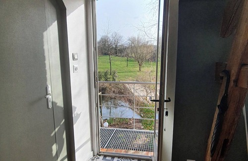 Champignelles Apartment | Romantic escape 2 hours from Paris: a bed and breakfast where peace reigns