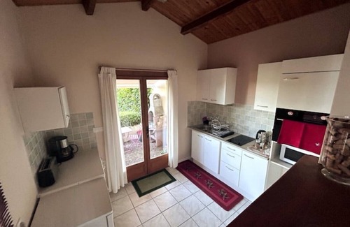 Chatenet House | Romantic Gite-pool, hottub+sauna, wine tasting. Views down the Seugne valley