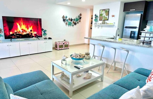 Juan Dolio - El Pueblo Apartment | Romantic Hideaway Beach Front Condo, Spectacular Views, Pool