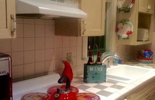Steinhatchee Cottage | Romantic Spa Experience in Luxurious Creekside Honeymoon Cottage in the Landings