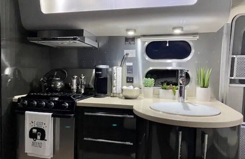 Orderville House | Romantic Zion Airstream #1 | East Zion Glamping