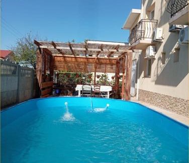 Costinesti House | ROMSIL GUESTHOUSE