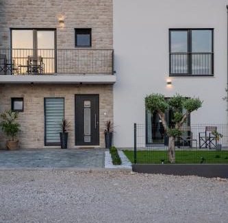 Brodarica House | Rooftop Holiday House