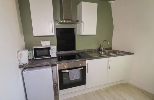 Blackpool Town Center Cottage | ROOM 8 LOFT SUITE THIRD FLOOR, country holiday cottage in Blackpool