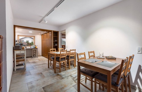 Bad Bellingen Apartment | Room 'Doppelzimmer 4 - Spätburgunder' with Shared Terrace, Shared Garden and Wi-Fi