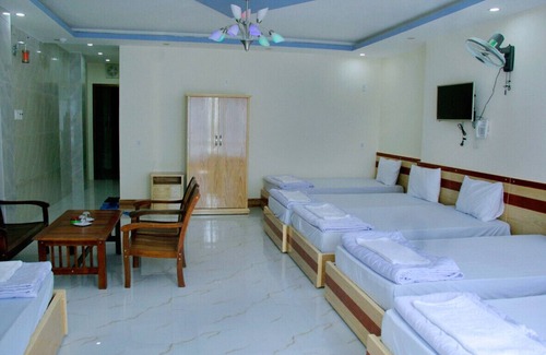 Quy Nhon Hotel | Room for rent, long term Yen Vy 32 Hotel