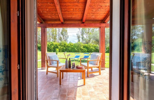 Santa Maria La Palma Apartment | Room 'Matrimoniale' with Private Terrace, Wi-Fi and Air Conditioning