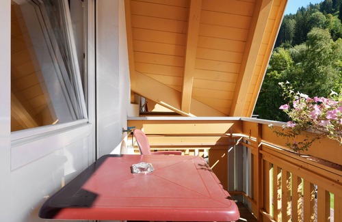 Sarntal Apartment | Room 'Olympia Zimmer 204' with Mountain View, Shared Garden and Wi-Fi