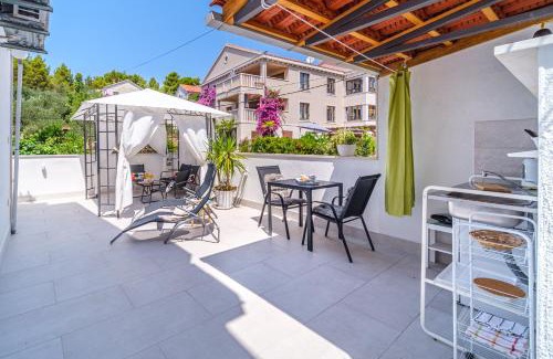 Cove Makarac (Milna) House | Rooms Anna