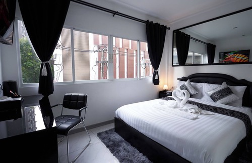 Wattana Hotel | rooms are all city view