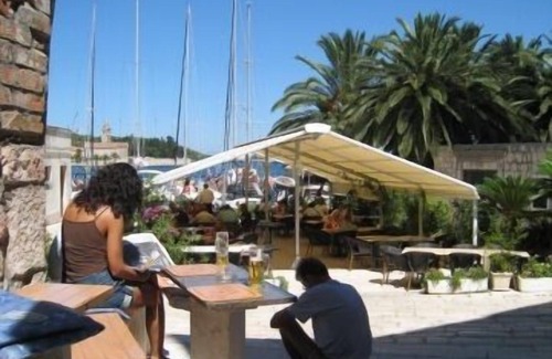 Vis Apartment | Rooms Nikola, (2702), Vis, Croatia