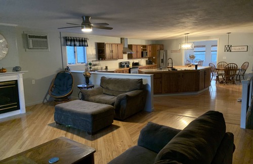 Central Square House | Roomy 3 bedroom 3 bath house with large kitchen, dinning, and full laundry.