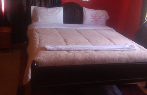 Eldoret Hotel | Rose Wood Lounge