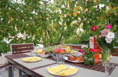 Lukoran Apartment | Roses Apartment