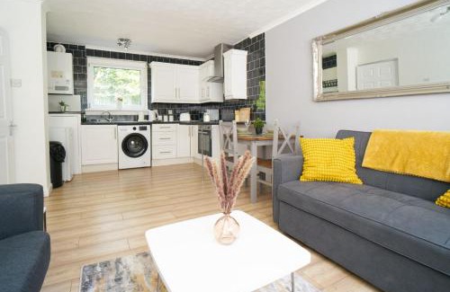 Glasgow Apartment | Rotherwood Apartment