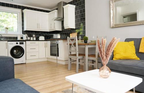 Glasgow Apartment | Rotherwood Apartment