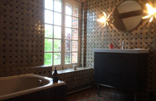 Bois-Normand-Pres-Lyre House | Rouge Maison