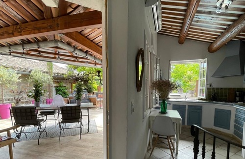 Roussillon Cottage | Roussillon: Glycine Mas