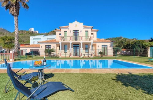 Canico Villa | Royal Amores Villa