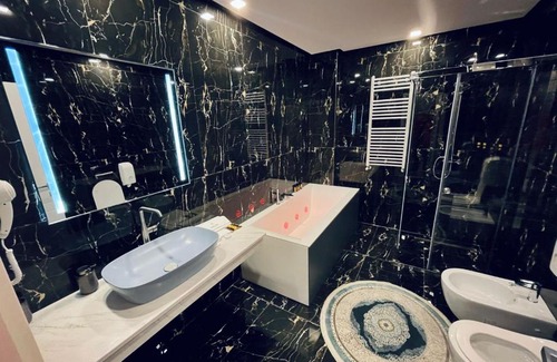 Mjull-Bathore Hotel | Royal East Resort