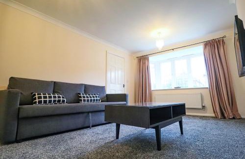 Baguley Apartment | Royal Oak Home