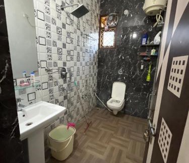 Begusarai Apartment | ROYALS By TETRI SADAN ALUXE STAY